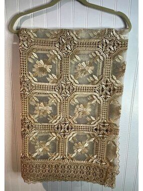Elegant Beige Embroidered Floral Lace Tablecloth 54X72 With Crochet Detailing